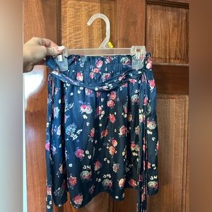 American Eagle silk flower skirt